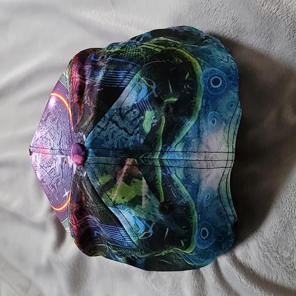 Multicolored Snapback Hat - Picture 2 of 3
